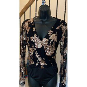 Girl in mind dressy bodysuit long sleeves Med